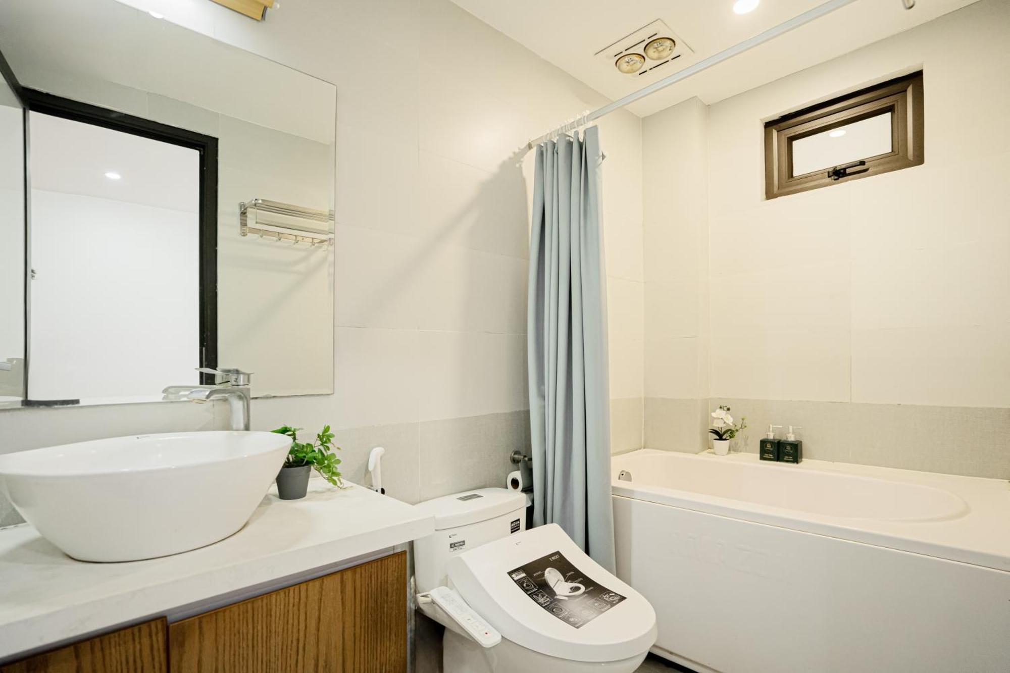 22Housing Hotel & Residence 60 Linh Lang Hanoi Dış mekan fotoğraf